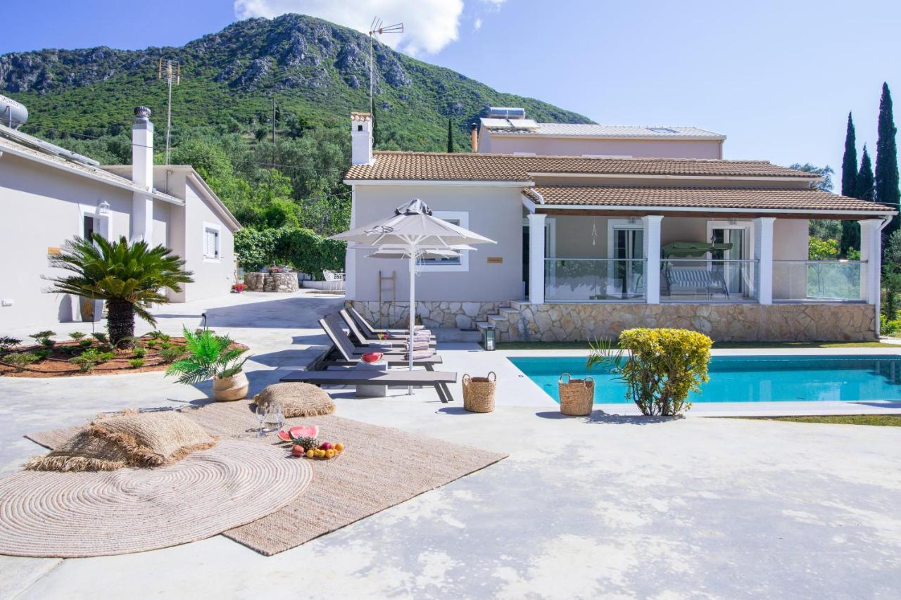 Grande Terra Villas With Swimming Pool Spartylas المظهر الخارجي الصورة