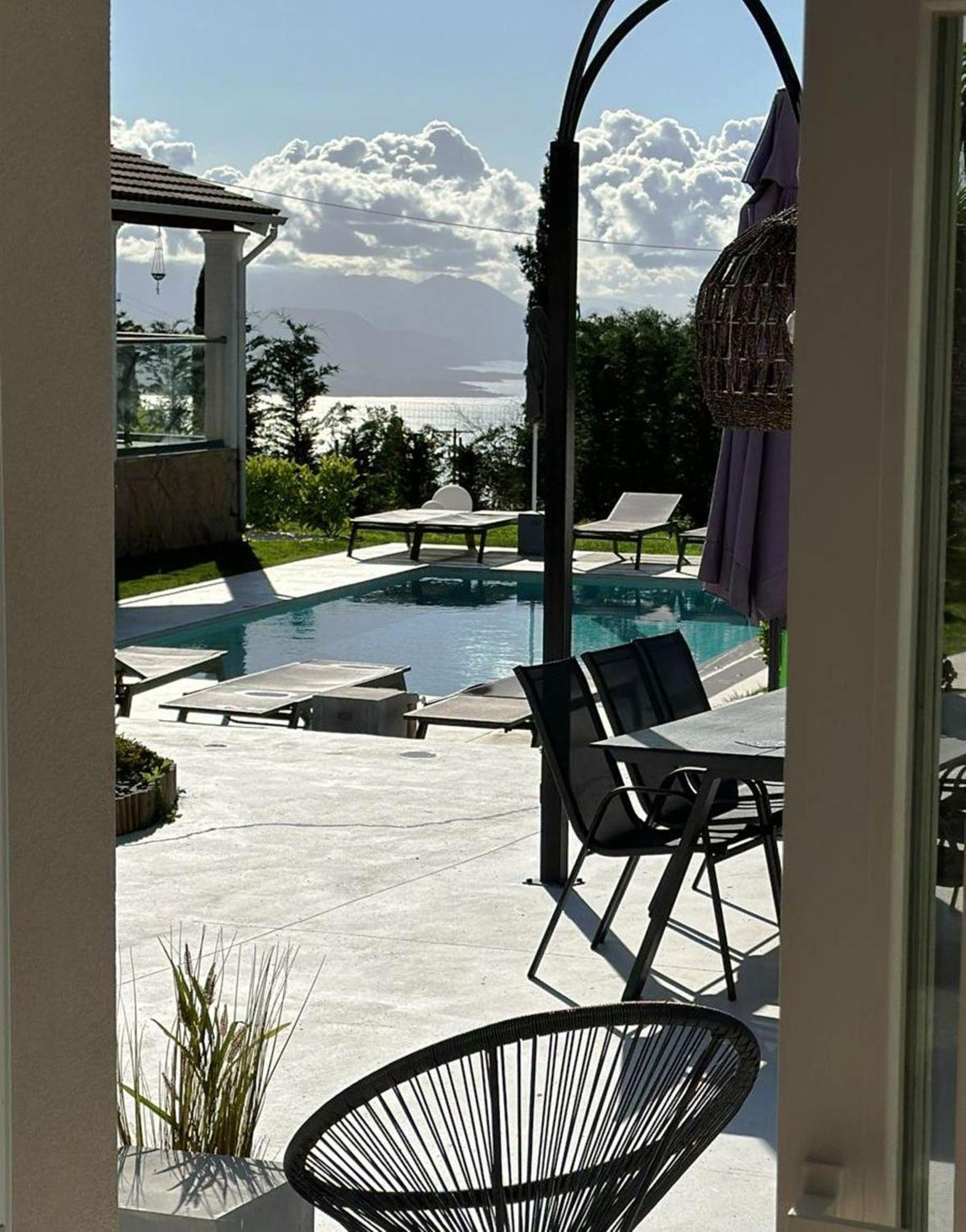 Grande Terra Villas With Swimming Pool Spartylas المظهر الخارجي الصورة
